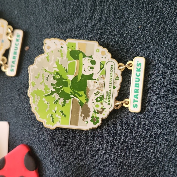 BID: Disney Pin Bundle - Picture 4 of 4